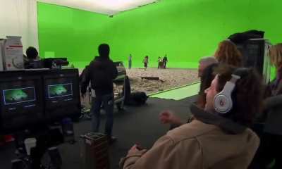 MOS: That time when Zack Snyder brought zombies on set of Man Of Steel and Henry Cavill stayed in character.