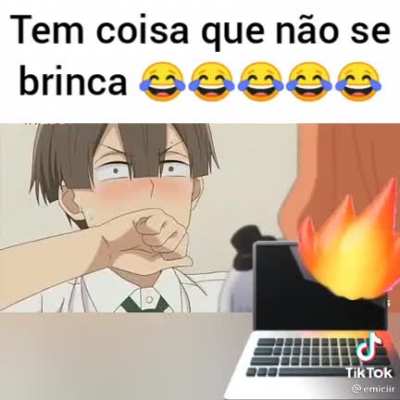 Use fones de ouvido :). PS: não é nada de hentai ou essas coisas eu prometo