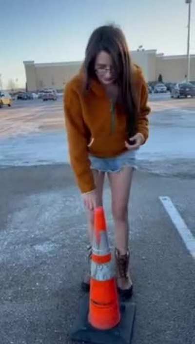 Yes it’s up my ass, watch till the end (for those claiming it’s not up my ass: that is a dimple above my ass hole which is common)