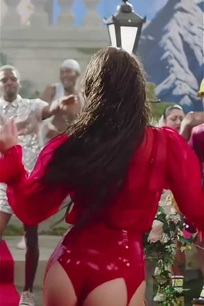 Hailee Steinfeld