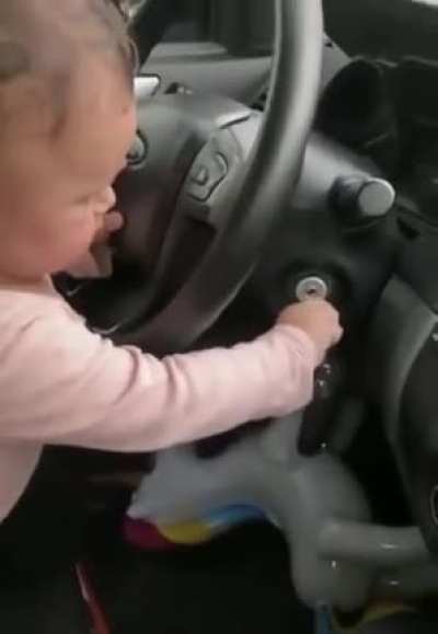 This baby's priceless reaction