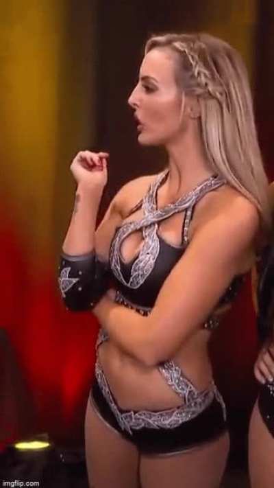 Peyton is such a smoke<wbr>show🤯<wbr>🤯