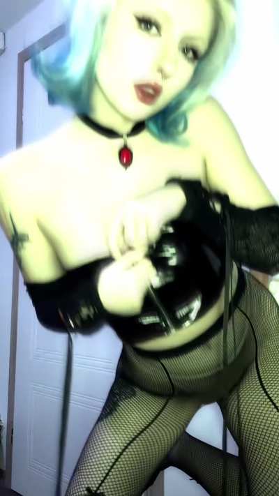 Would you fuck, marry or creampie a busty goth girl?
