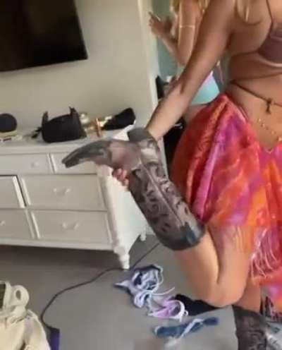  👢 