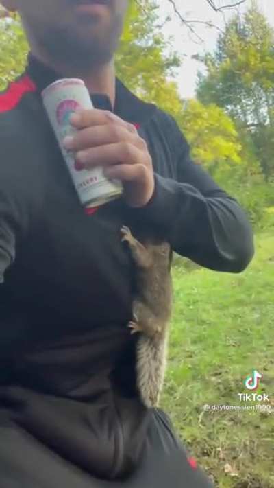 It's gonna bite me head!
