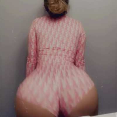 Shake that shit like jelly