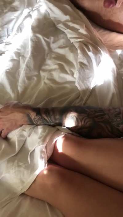 very rarely share my voice, so here is a sweet video of me making my cuck masturbate right before going on a date & cucking him ✨