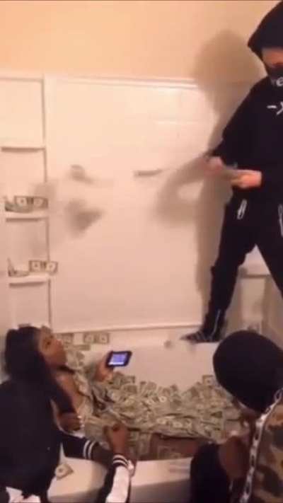 Make it Rainnn!
