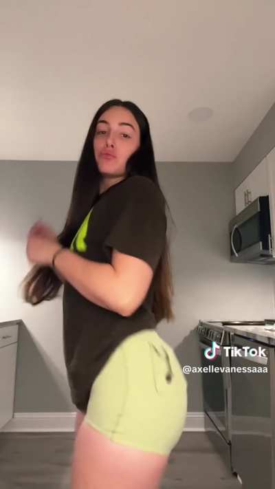 axellevanessaaa