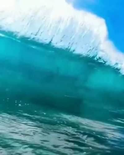 Pretty wave