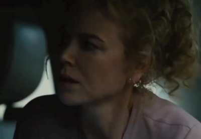 Nicole Kidman giving a helping hand. 