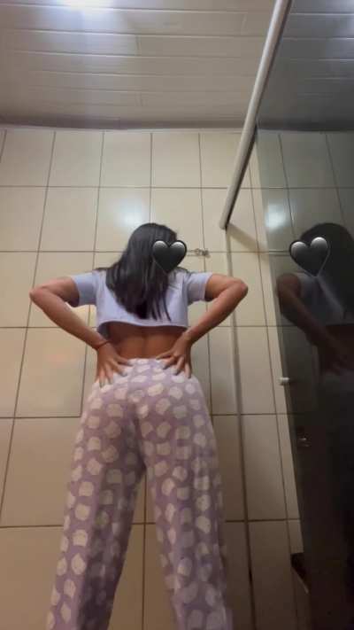 POV 👀💩 [F]
