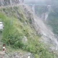 Rough road ahead 😳 Dangerous rockfall in the Himalayas near Ramban, India.