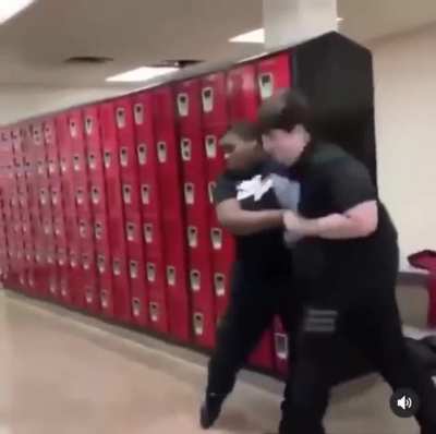 This how i fight in my dreams😴