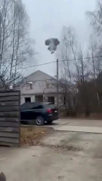 Perfectly tracking a missile directly overhead and not losing the shot when it explodes mid-air