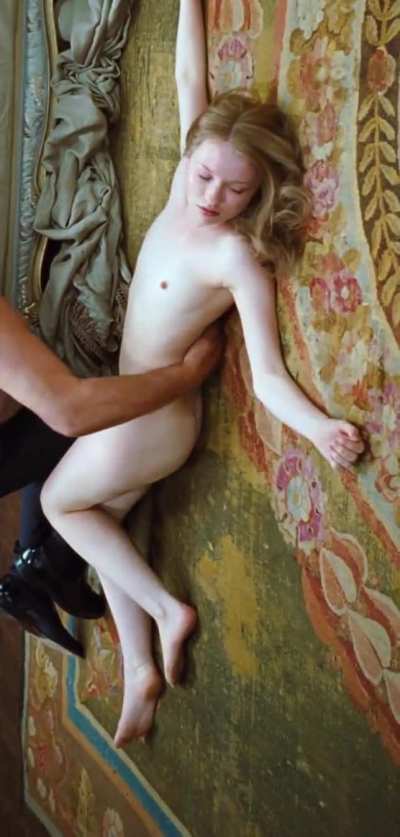 Emily Browning movie: SLEEPING BEAUTY (2011)