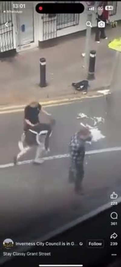 Girl Who Tries To Break A Fight Apart Gets Hit In The Face But Immediately Claps Back