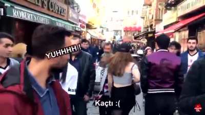 Beşiktaşlının yüzü güler mi hiç
