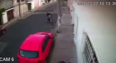 Mientras tanto, aquí en Bogotá...