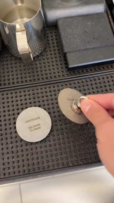 Normcore Puck Screen – Quality change? New version is no longer magnetic !