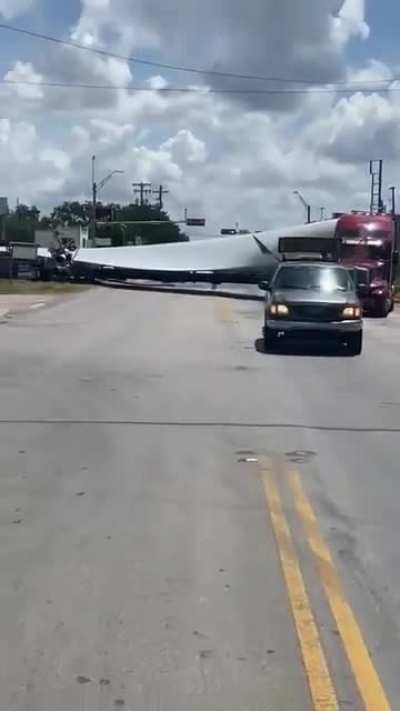 This truck shouldn't exist..