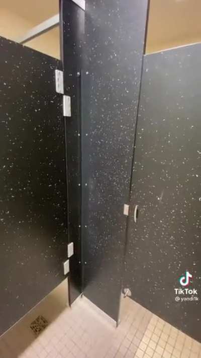 Dude is shitting bricks 💀