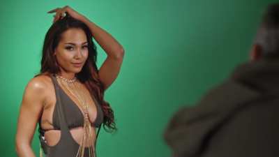 Parker McKenna Posey: Games People Play S01E02