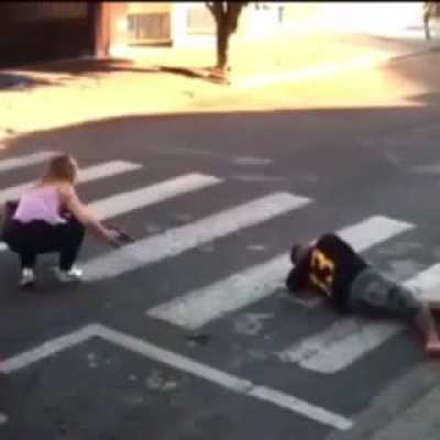 Armed robber get shot by an off duty police officer (of course it’s Brazil). DoV ?