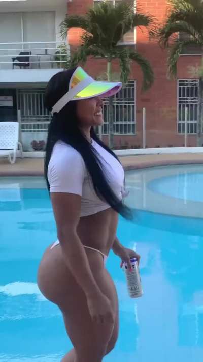 Latina booty.
