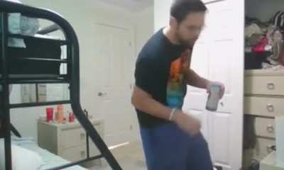 Friend always shitposting videos of himself like this to insta