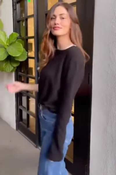 Phoebe Tonkin