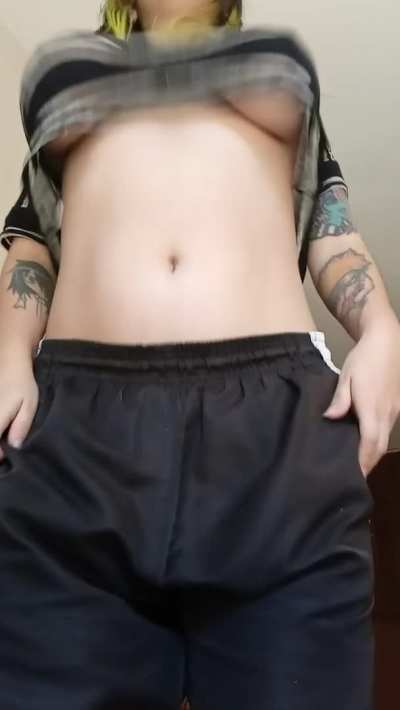i just love the way they jiggle in this top