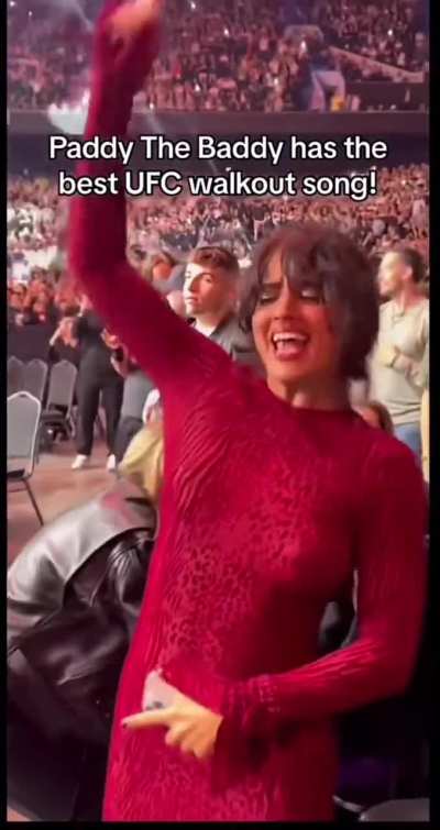 Ninas jiggle