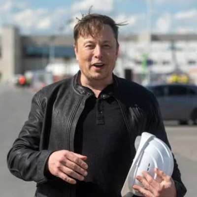 Elon Musk narrates the Thug Shaker