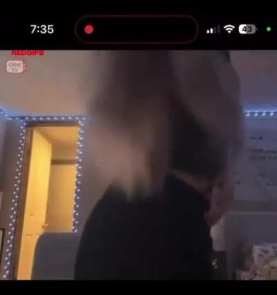 18 year old big tits (500 upvotes for longer video)