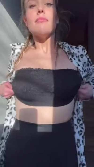 Rise and shine<wbr>…serv<wbr>ing up some coffee with MILF