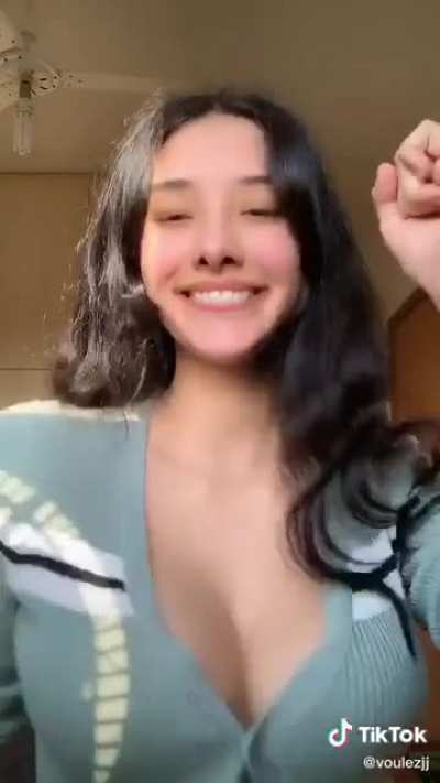 Extra bouncy perky titties