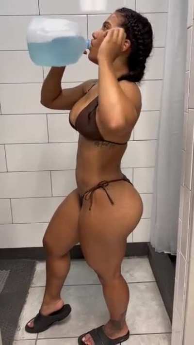 2 gallons of water