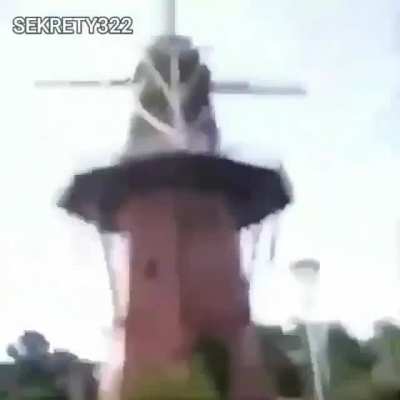 Deve ter até múmia nessa piramide