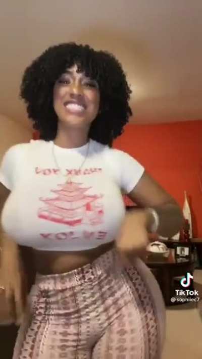 😗