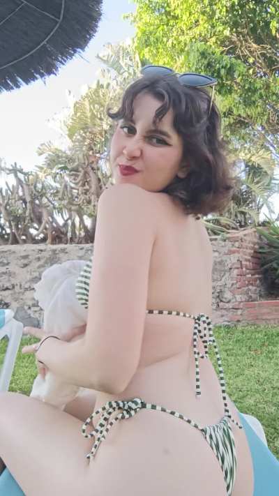 Enjoy the view of a sexy angel