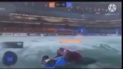 Now that’s what I call a pro-gamer move