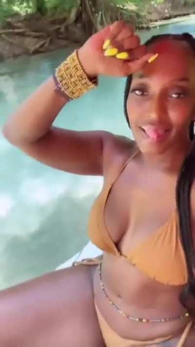 Sexy At 51 🇨🇦🇯🇲🍑<wbr>🤤😍❤️😻