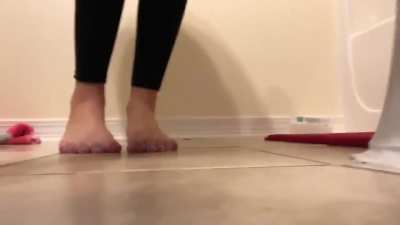 Crush Barefoot