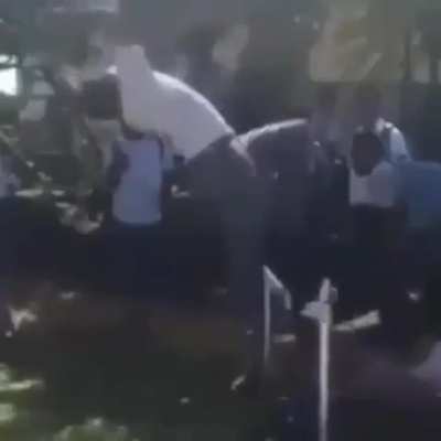 Com está queda, caiu tudo, sua paz, sua esperança de dias melhores