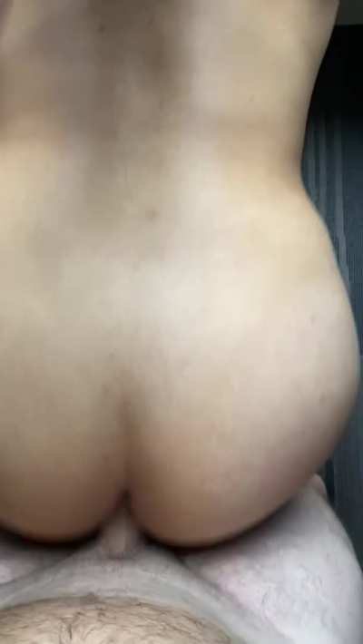 Fucking my GF in the window, everyone below enjoyed the show