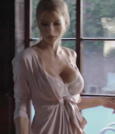 Charlotte McKinney