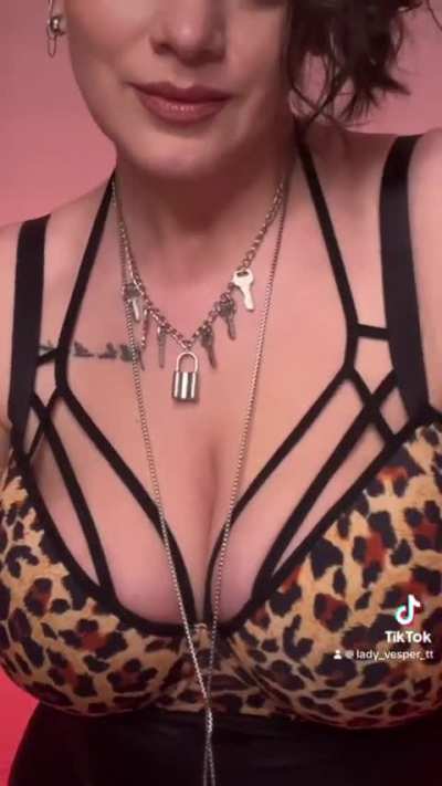 @lady_vesper_tt
