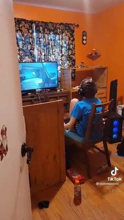 12 year old’s discussions while playing warzone