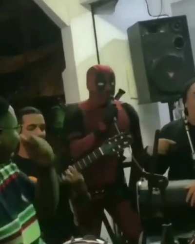 Deadpool singing brazilian Pagode